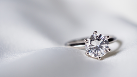 Diamond Engagement Ring Buying Tips